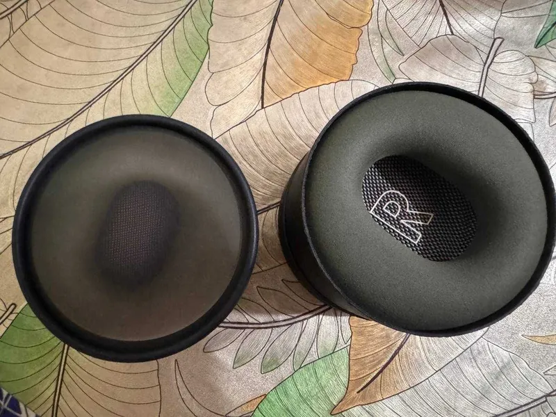 Амбушюры на наушники Dyson (Khaki) 1