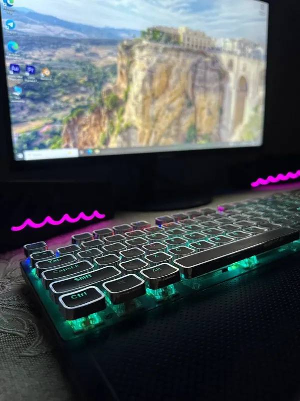 Kuchli kompyuter sotiladi 64GB OZU 500GB 1