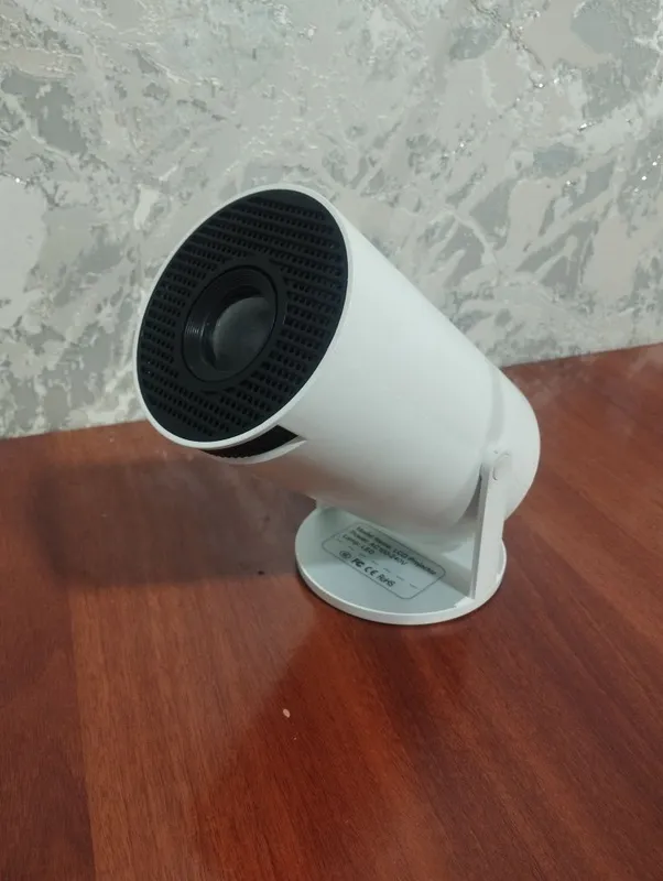 | Mini Proyektor HY300 |