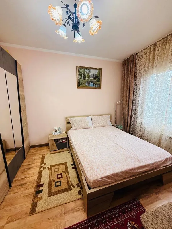 Продается 3х комнатная квартира срочно 3