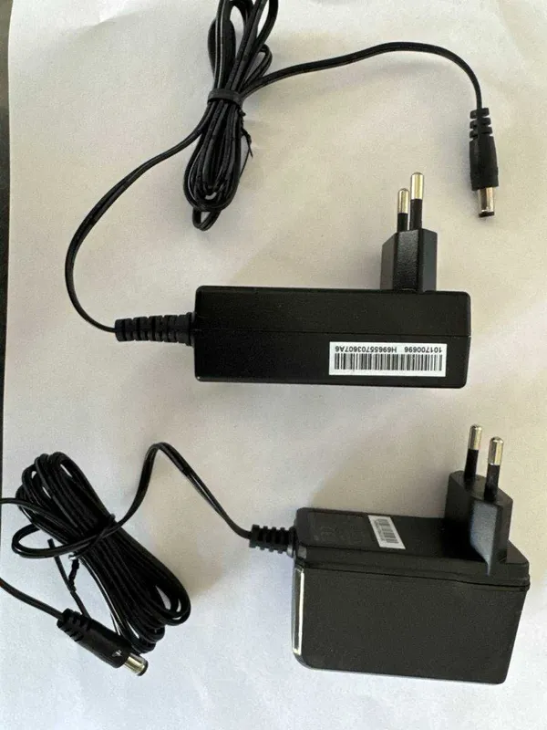 Blok Pitaniya Hikvision DVR NVR ORIGINAL 12V 1.5A 1 Blok Pitaniya Hikvision DVR NVR ORIGINAL 12V 1.5A 1