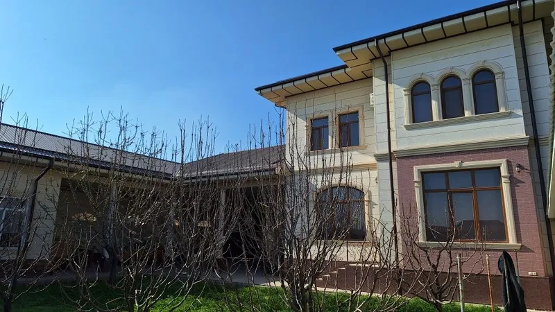 Uy hovli uchastka Qibray — фото 2