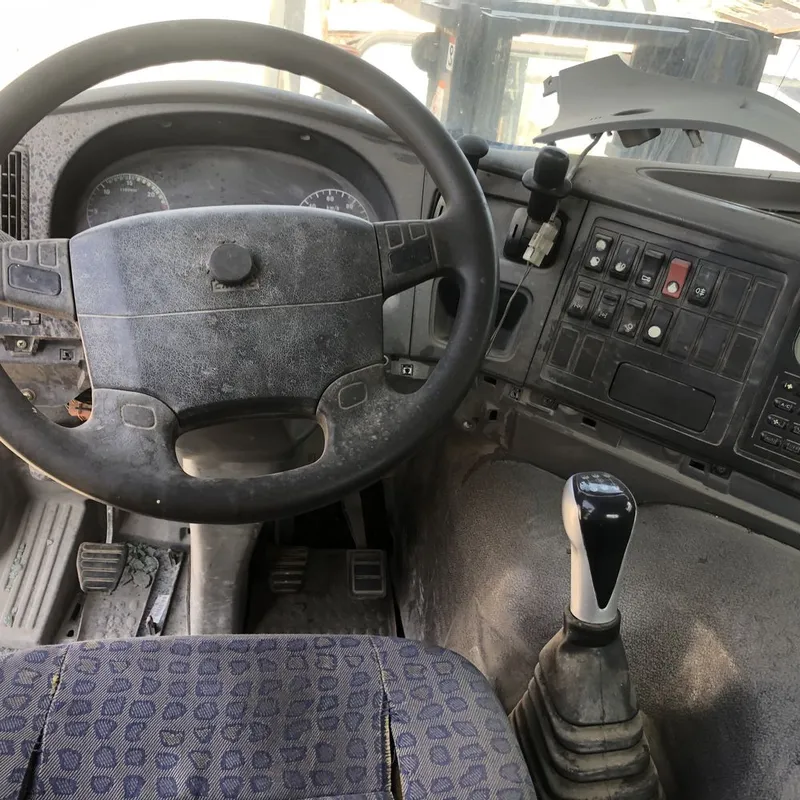 Sementovoz Sinotruck Howo A6 (oq rangli) — фото 3