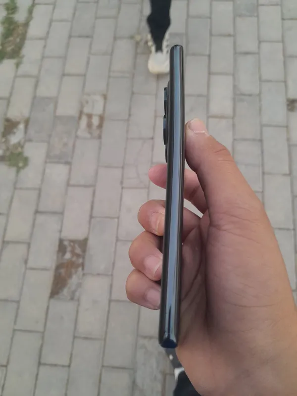 Redmi Note 14 Pro 4