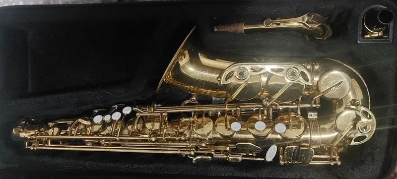 Saxaphone ideal xolat.