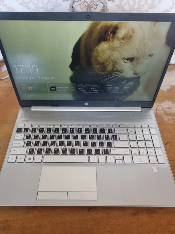 HP corei3 8/256 windows 10 pro 4 HP corei3 8/256 windows 10 pro 4