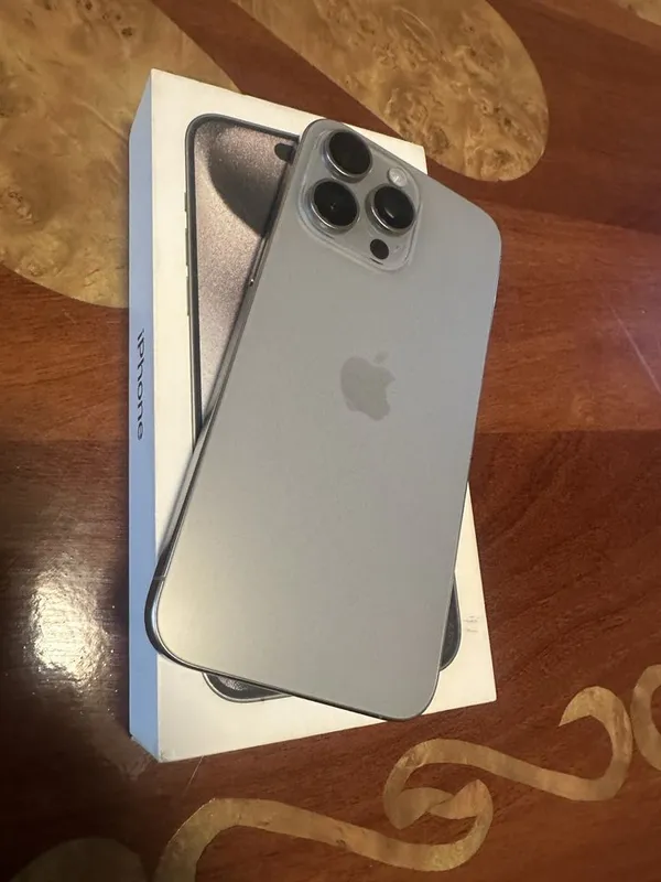 Iphone 15pro max 256GB 1