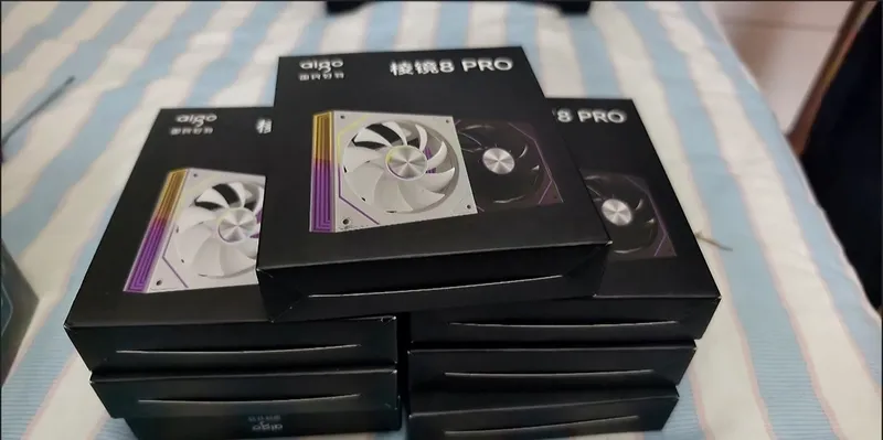 Корпусный вентилятор белый на выдув Prism 8Pro — фото 1