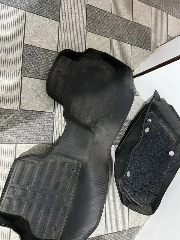 Trecker polik sotiladi