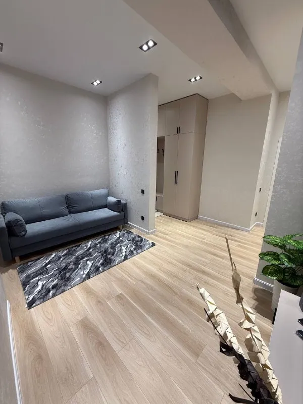 2 xonali kvartira, 66 m2, Yakkasaroy 8