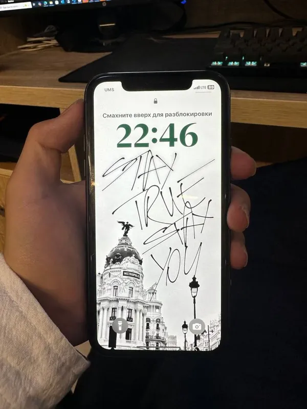 Iphone 11 qora 64gb 6