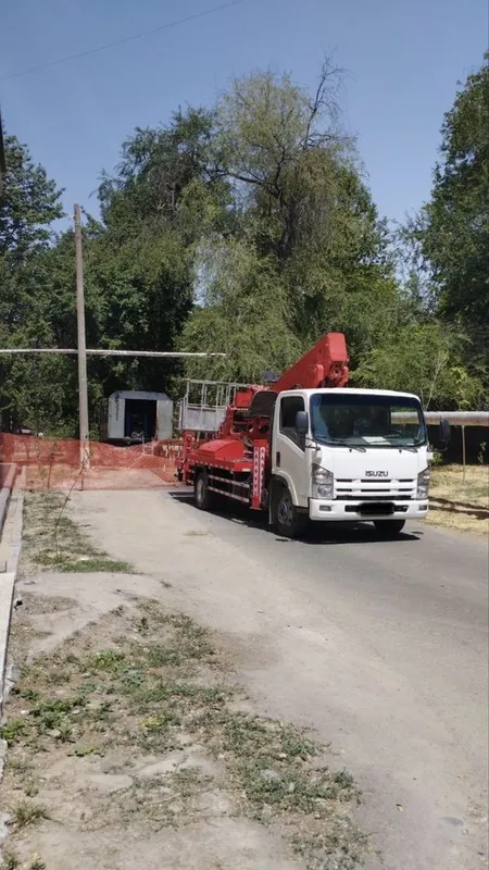 Avtovishka Isuzu 28 metr 1