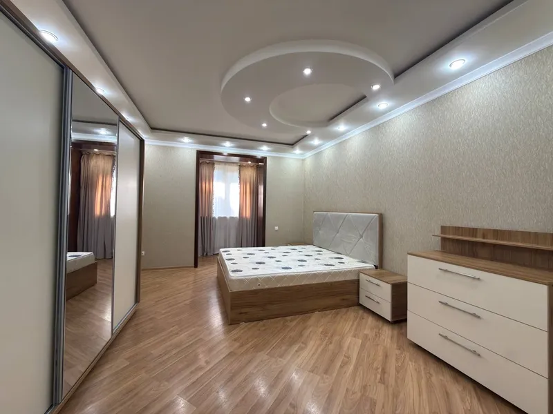 Продаётся 3-комнатная квартира, 83 м², 3/4, Мирабадский район (ориентир: ЦУМ, кафе «Дустлар»), с ремонтом — фото 4 Продаётся 3-комнатная квартира, 83 м², 3/4, Мирабадский район (ориентир: ЦУМ, кафе «Дустлар»), с ремонтом — фото 4