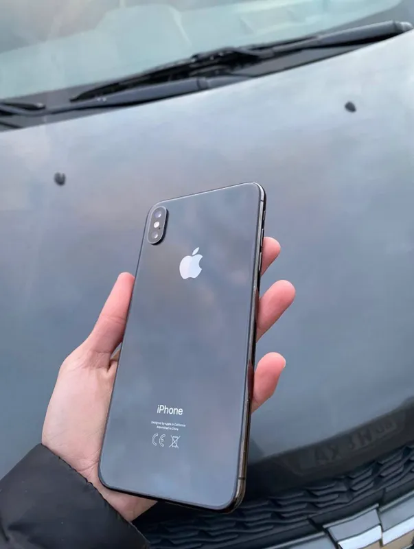 Iphone xs max 64gb 77% face id ishlaydi radnoy tel 2