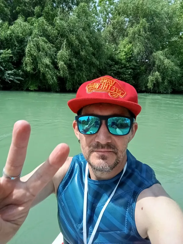 SUP-bording bo‘yicha o‘qitish, sayrlar, ijara, ta’mirlash 6