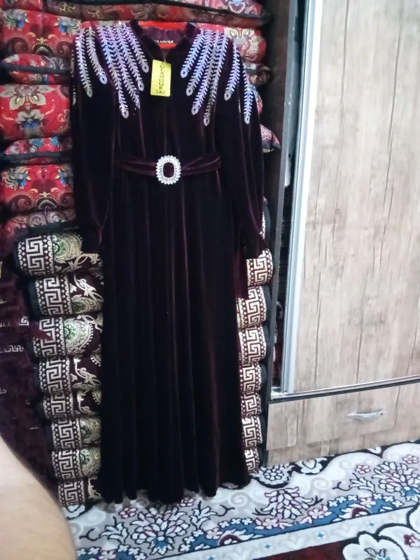 Платье Платье
