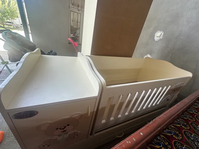 Yangi holatdagi bolalar mebel komplekti 2 Yangi holatdagi bolalar mebel komplekti 2