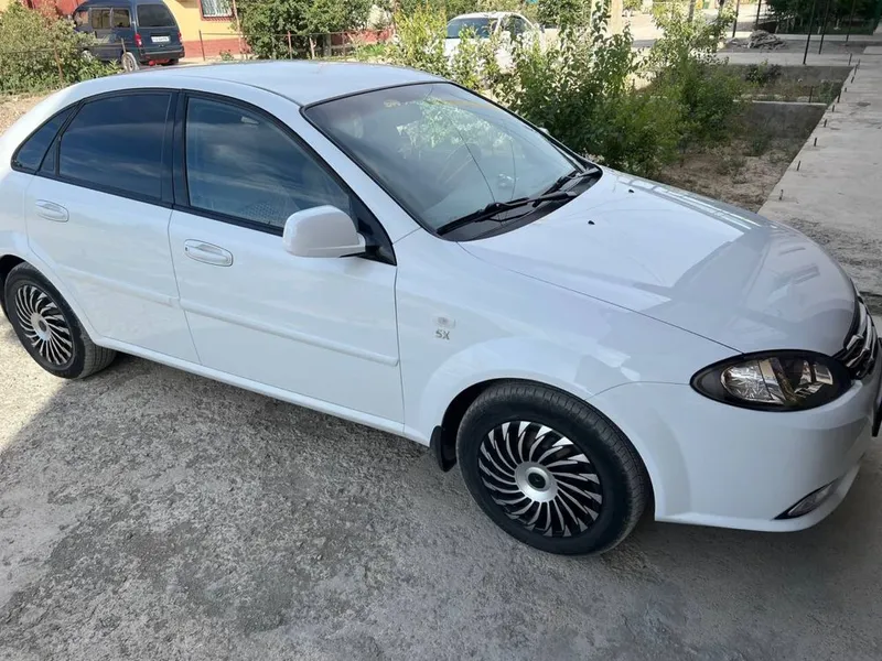 автомобил жентра — фото 2