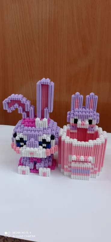 Lego organayzer yoki o‘yinchoq, yig‘ilgan. Narxi bitta uchun 2 Lego organayzer yoki o‘yinchoq, yig‘ilgan. Narxi bitta uchun 2