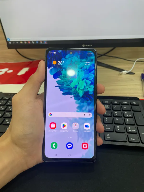 Samsung S20 FE 6/128 GB