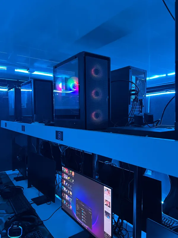 Tayyor kompyuter klub sotiladi 10 ta RTX 2060 SUPER | Gaming kreslolar — фото 2 Tayyor kompyuter klub sotiladi 10 ta RTX 2060 SUPER | Gaming kreslolar — фото 2