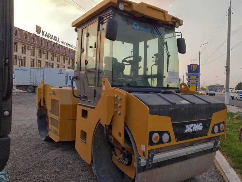 Бир вальцли виброкаток (апарат) XCMG XS143J-14 т. ва 16-20 т. хам бор. 4 Бир вальцли виброкаток (апарат) XCMG XS143J-14 т. ва 16-20 т. хам бор. 4