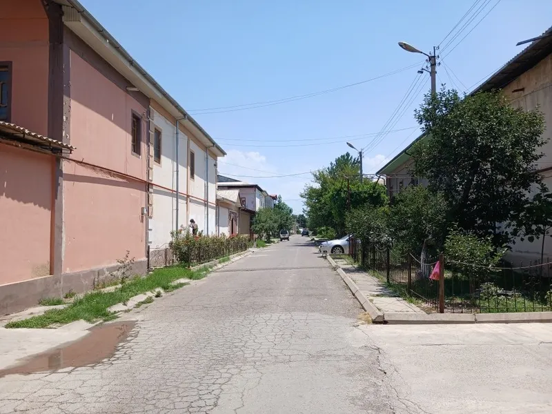Учхоз Алишеробод, М.Улугбекский р-н! Про-ся 3-соток земельный участок 4