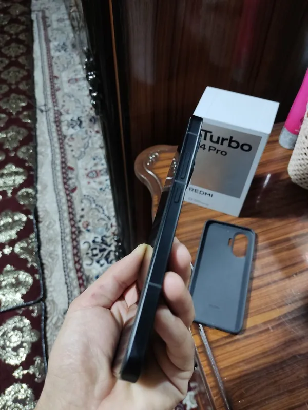 Redmi Turbo 4 Pro 12/256 gb 9 Redmi Turbo 4 Pro 12/256 gb 9