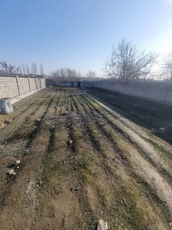 Uchaska sotiladi qurilishga ruxsati bor loixasi bor