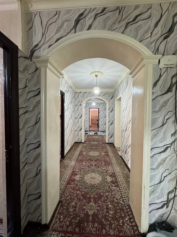 Продаётся 4-комнатная квартира, 100 м², Шайхантахурский район 6