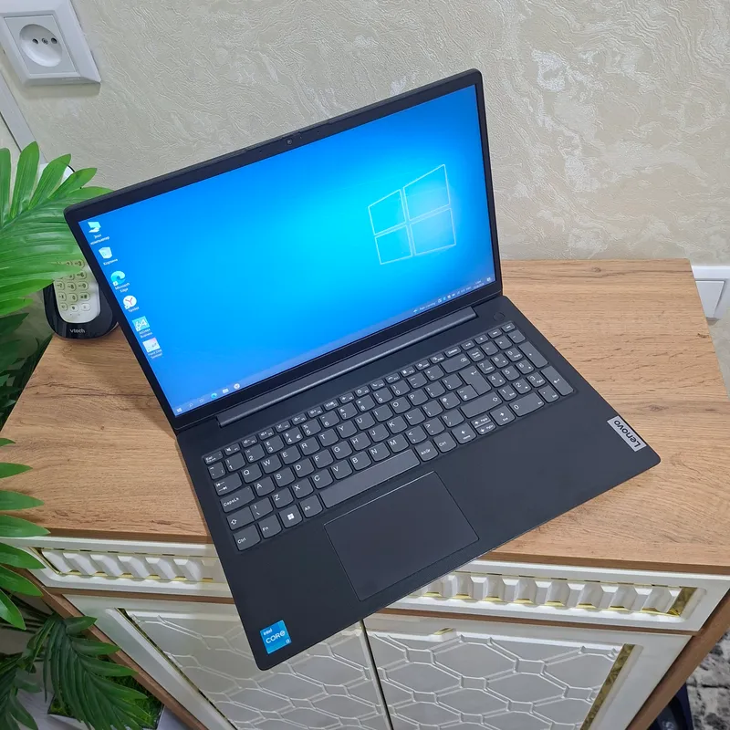 Core i3-1115G4/ SSD xotira 256 gb/ ОЗУ 4 gb