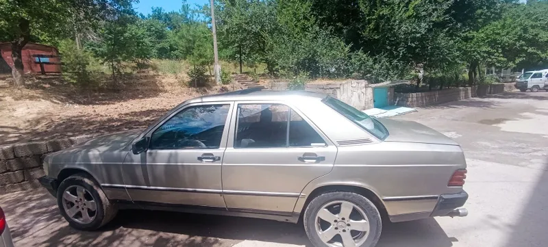 Mercedes-benz 190-E 4 Mercedes-benz 190-E 4