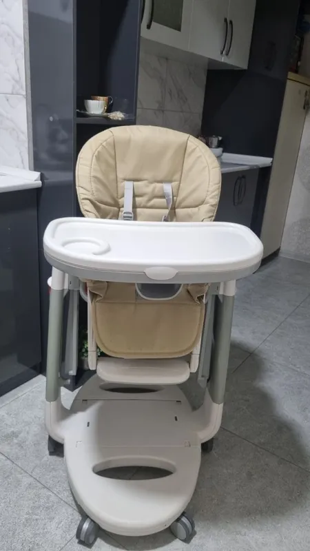 Стульчик для кормления peg perego tatamia 1