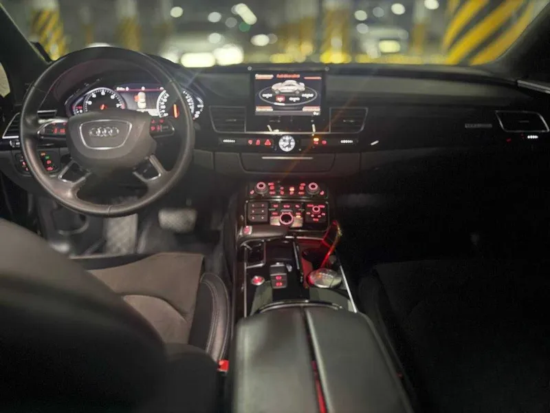 AUDI A8 (D4) 4.2 FSI Long Quattro 2012г.в. 7 AUDI A8 (D4) 4.2 FSI Long Quattro 2012г.в. 7