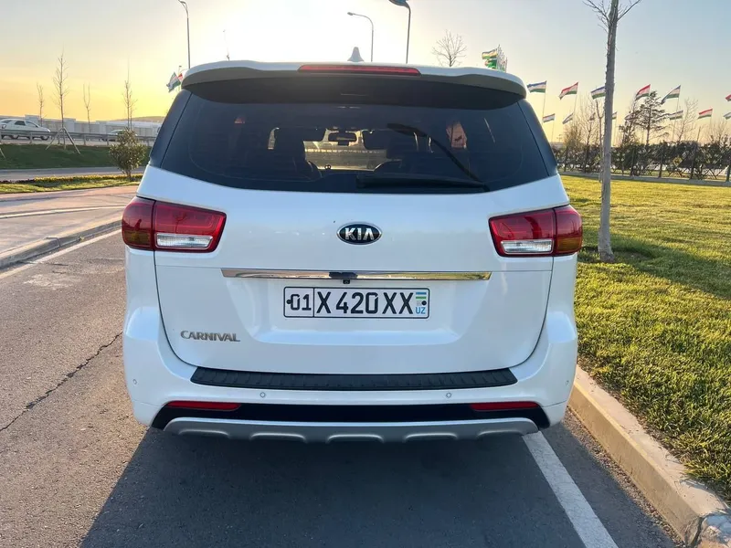Услуга перевозки трансфер минивэн Kia Carnival Киа Карнивал такси — фото 3