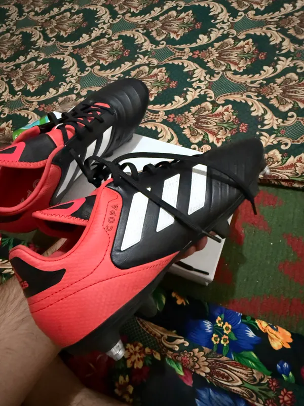 Футбольные бутсы Adidas 3 Футбольные бутсы Adidas 3