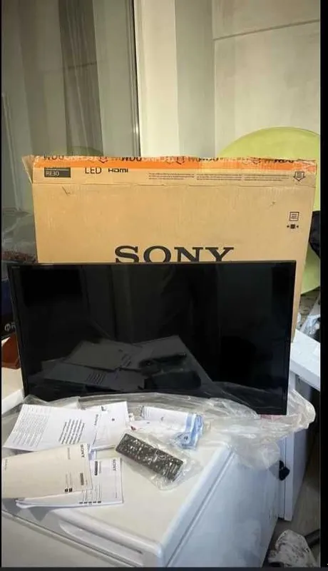 Телевизор жк. 32 дюйма. Sony Bravia Телевизор жк. 32 дюйма. Sony Bravia