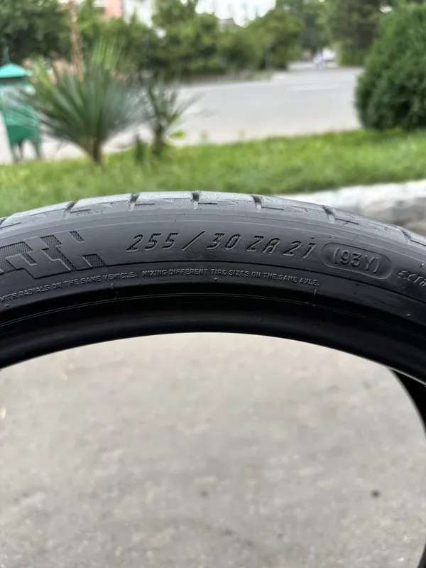 Michelin Pilot Sport 255/30 R21 — 1 шт, отличное состояние — фото 2 Michelin Pilot Sport 255/30 R21 — 1 шт, отличное состояние — фото 2