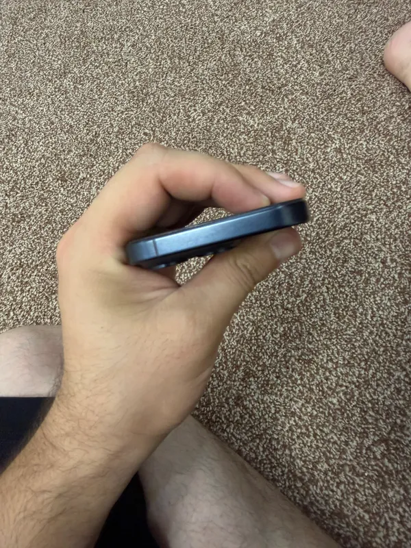 Iphone 15pro bluetitan 256gb — фото 5