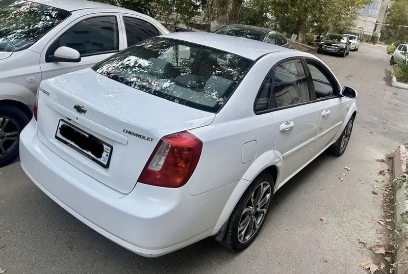 Chevrolet Lacetti (3 позиция) 2 Chevrolet Lacetti (3 позиция) 2