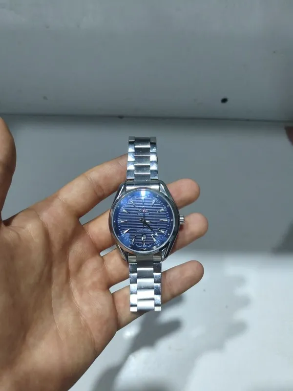 Omega soat narxi: srochna 300 ming so'm Omega soat narxi: srochna 300 ming so'm