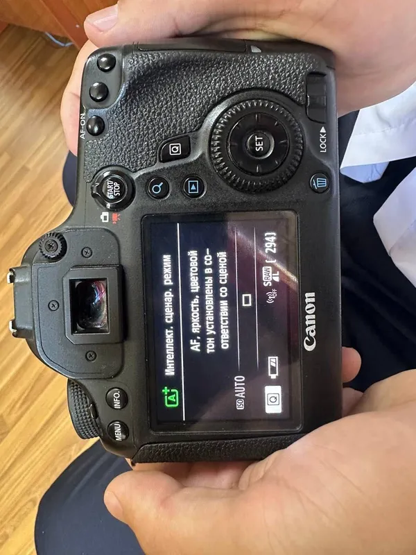 Canon EOS 6D+ Canon 24-105mm f/4L IS USM (Ideal holatda) — фото 5