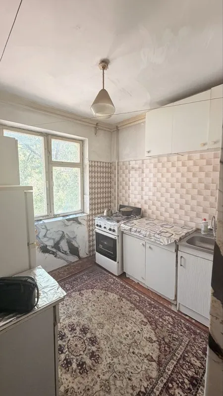zudlik bilan fargona shaxar oybekda 2 xonali kv ijaraga beriladi 7