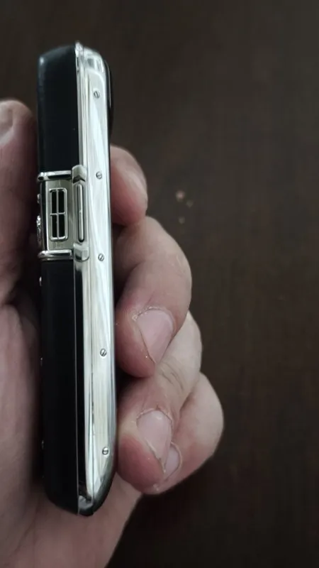 Vertu original состояние около идеал не пожалеете есть коробки телефон 3 Vertu original состояние около идеал не пожалеете есть коробки телефон 3