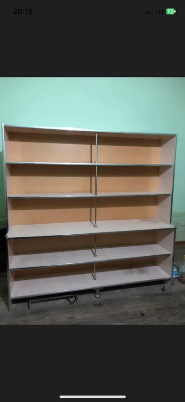 Magazin uchun tayyor mebel