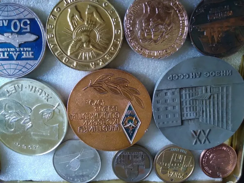 Продам настольные медали. 1 Продам настольные медали. 1