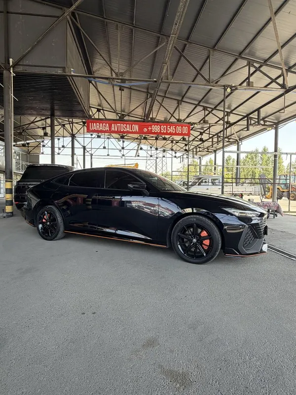Changan Uni-V 2.0 Turbo. Yili 2023. 2 Changan Uni-V 2.0 Turbo. Yili 2023. 2