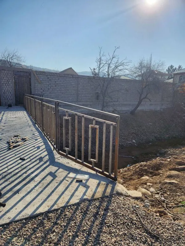 Qorankul dacha sotiladi sirochni narxi juda zur suv buyida joylashgan