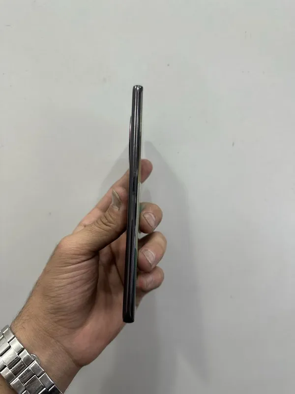 Vivo V30e 256 gb — фото 2