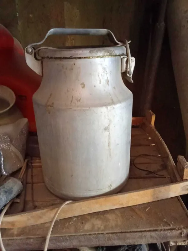 Продаю посуду и кладовки